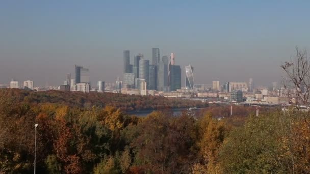 Uitzicht Stad Het Complex Van Wolkenkrabbers Moskou Stad Vanaf Mussenheuvels — Stockvideo