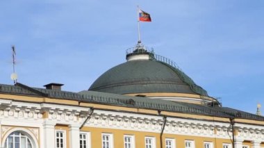 Moskova--başkanlık standart, Kremlin üzerinde Rusya Başkanı sembolü Rusya'da Başkan köşkü üzerinde Rus bayrağı 