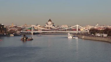 Moskova Nehri ve bentleri (gün). Moscow, Rusya Federasyonu