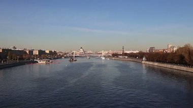 Moskova Nehri ve bentleri (gün). Moscow, Rusya Federasyonu