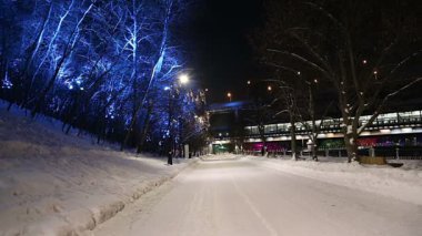 Christmas (yeni yıl tatilleri) dekorasyon (gece), Moskova'da Rusya--Andreevskaya (Andreevsky) dolgu 