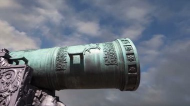 Çar Cannon, Moskova Kremlin, Rusya--bir büyük, Moskova Kremlin gerekçesiyle ekranda 5,94 metreden (19,5) uzun savaş topu 