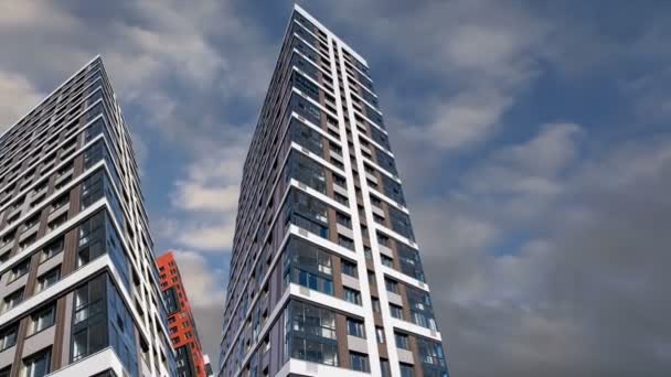 Meerdere Verdiepingen Gebouw Aanbouw Nieuw Wooncomplex Tegen Hemel Moskou Rusland — Stockvideo