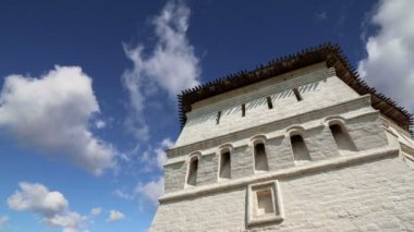 Diriliş Monastery(Voskresensky Monastery, Novoiyerusalimsky Monastery or New Jerusalem Monastery) gökyüzüne karşı--olan Moscow region, Rusya Federasyonu Rus Ortodoks Kilisesi'nin büyük bir manastır 