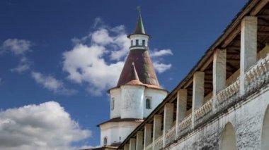 Diriliş Monastery(Voskresensky Monastery, Novoiyerusalimsky Monastery or New Jerusalem Monastery) gökyüzüne karşı--olan Moscow region, Rusya Federasyonu Rus Ortodoks Kilisesi'nin büyük bir manastır 