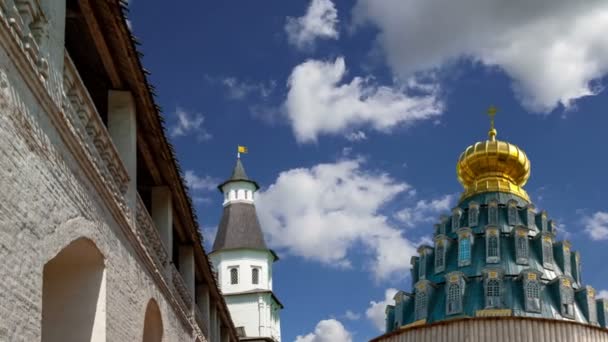 复活修道院 Voskresensky 修道院 Novoiy耶路撒冷修道院或新耶路撒冷修道院 反对天空 是俄罗斯莫斯科地区俄罗斯东正教教堂的一个主要修道院 — 图库视频影像
