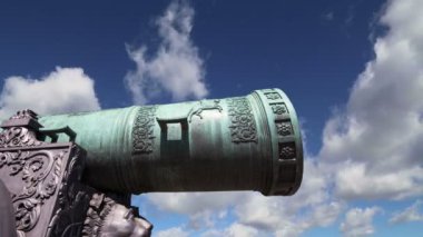 Çar topu gökyüzüne, Moskova Kremlin, Rusya--karşı bir büyük, Moskova Kremlin gerekçesiyle ekranda 5,94 metreden (19,5) uzun savaş topu  