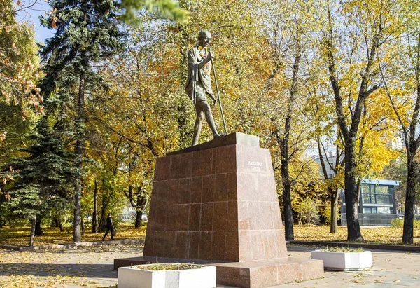 Moscú Rusia Octubre 2018 Monumento Del Famoso Líder Político Espiritual —  Fotos de Stock