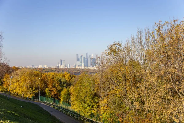 Blick Auf Die Stadt Und Den Komplex Von Wolkenkratzern Moskauer — Stockfoto