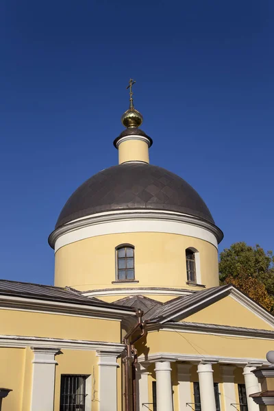 Kostel Svaté Trojice Vrabských Kopcích Moskva Rusko — Stock fotografie