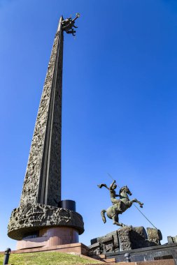 Poklonnaya Tepesi'ndeki Zafer Parkı'nda (Gora), Moskova, Rusya. Büyük Vatanseverlik Savaşı sırasında ölenlerin anısına inşa edilen anıt kompleksi.  