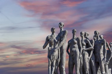 Moskova, Rusya Eylül 16, 2014: Anıt Poklonnaya Hill Zafer Parkı'nda halkların trajedisi (Gora), Moskova, Rusya- faşist soykırım kurbanları anısına kurulan 