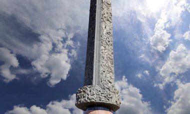 Moskova, Rusya Eylül 16, 2014: Poklonnaya Hill Zafer Parkı'nda savaş anıtı (Gora), Moskova, Rusya. Büyük Vatanseverlik Savaşı sırasında ölenlerin anısına inşa edilen anıt kompleksi.  