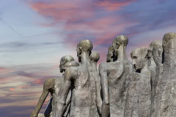 俄罗斯莫斯科 2014年9月16日 纪念碑 俄罗斯莫斯科波克隆纳亚山胜利公园人民的悲剧 为纪念法西斯种族灭绝的受害者而建 — 图库照片