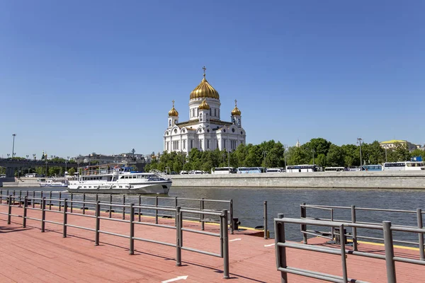 Moscou Russie Mai 2018 Vue Sur Rivière Moskva Cathédrale Christ — Photo