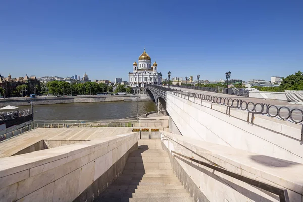 Moskau Russland Mai 2018 Christuskathedrale Und Patriarchalische Brücke Tag Moskau — Stockfoto