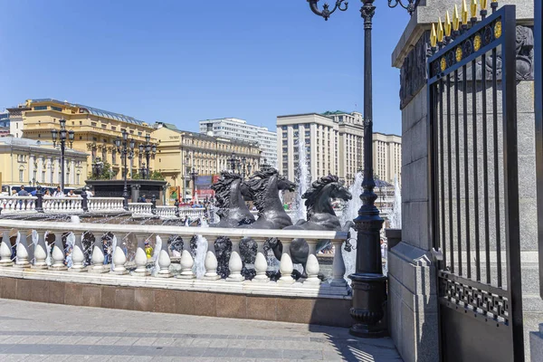 Moscou Russie Juin 2018 Composition Sculpturale Les Quatre Saisons Fontaine — Photo