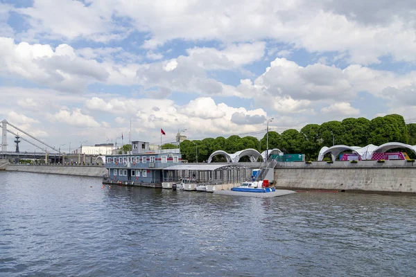 Moscow Russia May 2018 Moskva River Embankments View Tourist Pleasure — Stock Photo, Image