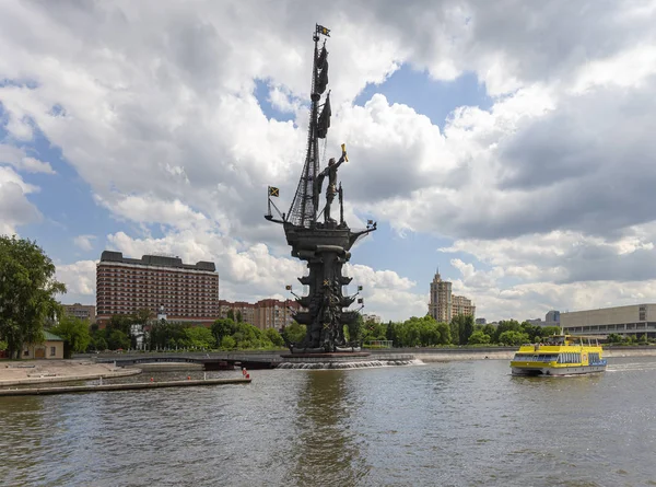 Moscow Russia May 2018 Moskow Moskva River Peter Great Statue — Stock Photo, Image