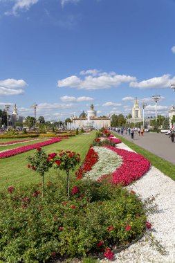 Moskova, Rusya - 23 Ağustos 2019: Vdnkh (Tüm Rusya Sergi Merkezi, Ayrıca Tüm Rusya Sergi Merkezi olarak da adlandırılır), Moskova, Rusya topraklarında ki simge yapılar.   