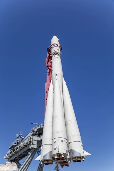 Spaceship Vostok Monument First Soviet Rocket Shown Vdnkh Park Moscow — Stock Photo, Image