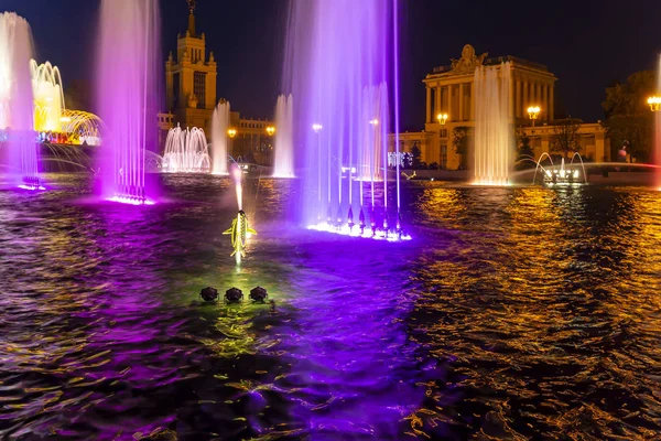 Brunnen Steinblume Bei Vdnkh Moskau Vdnkh Auch Gesamtrussisches Ausstellungszentrum Genannt — Stockfoto