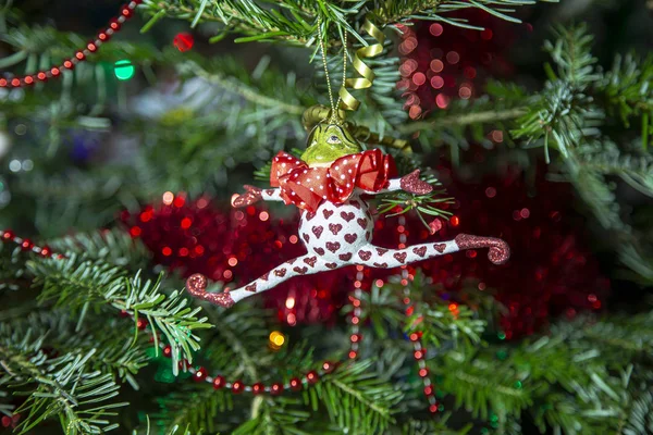 Hermoso Árbol Navidad Con Juguetes Decorativos Navidad — Foto de Stock