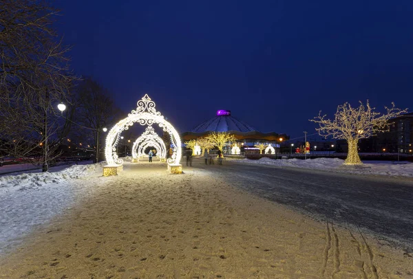 Natale (Capodanno) decorazione a Mosca (di notte), R — Foto Stock