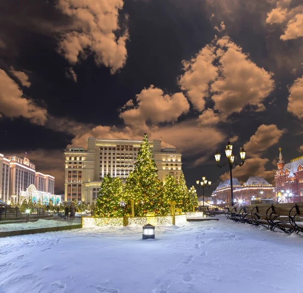 Weihnachtsdekoration Moskau Der Nacht Russland Manegenplatz Der Nähe Des Kreml — Stockfoto