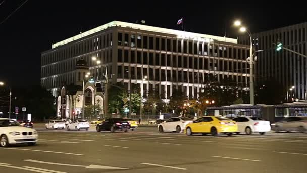 2019年9月11日 俄罗斯莫斯科 俄罗斯莫斯科Kaluzhskaya广场 的交通车辆 — 图库视频影像