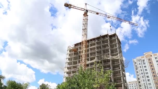 Vícepodlažní Budova Výstavbě Nový Rezidenční Komplex Staveniště Rekonstrukci Okrese Cheryomushki — Stock video