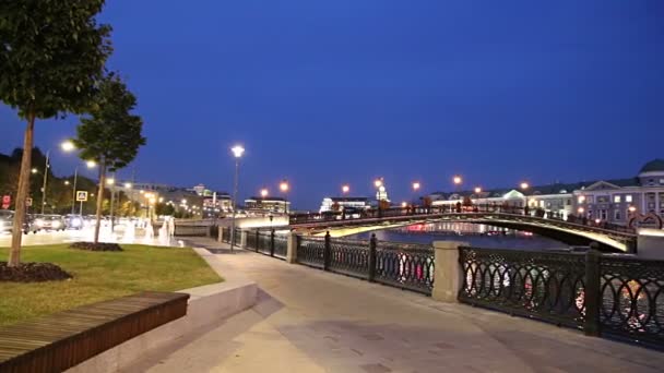 Bolotnaya Embankment Canal Drenagem Noite Centro Histórico Cidade Moscou Marco — Vídeo de Stock