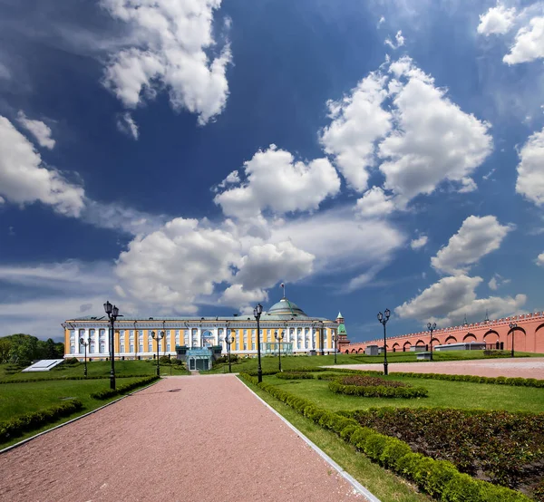 Moskova Kremlin Içinde Rusya Gün Bulutlu Gökyüzüne Karşı — Stok fotoğraf