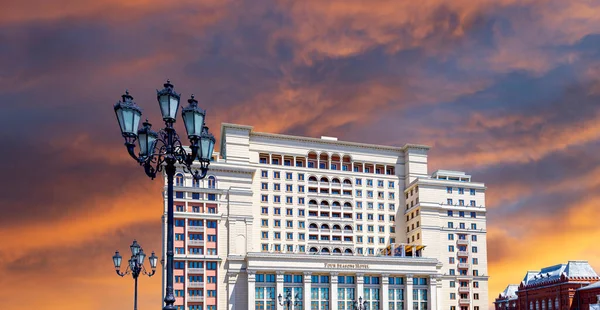 Facade Four Seasons Hotel Hotel Moskva Manege Square Beautiful Sky — Stock Photo, Image