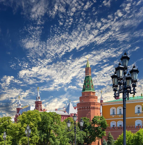 Widok Kreml Tle Chmury Moskwa Rosja Najpopularniejszy Widok Moskwy — Zdjęcie stockowe