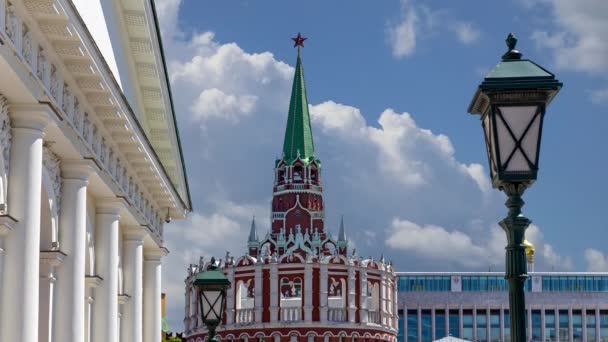 Άποψη Του Κρεμλίνου Φόντο Σύννεφο Μόσχα Ρωσία Πιο Δημοφιλής Άποψη — Αρχείο Βίντεο