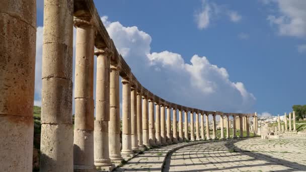 Forum Oval Plaza Tle Poruszających Się Chmur Gerasie Jerash Jordania — Wideo stockowe