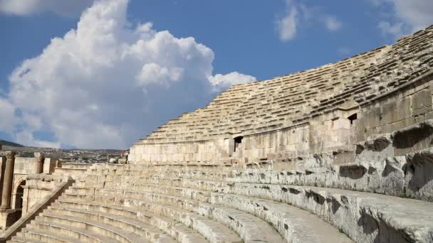 Αμφιθέατρο Στο Jerash Gerasa Antiquity Φόντο Κινούμενα Σύννεφα Πρωτεύουσα Και — Αρχείο Βίντεο