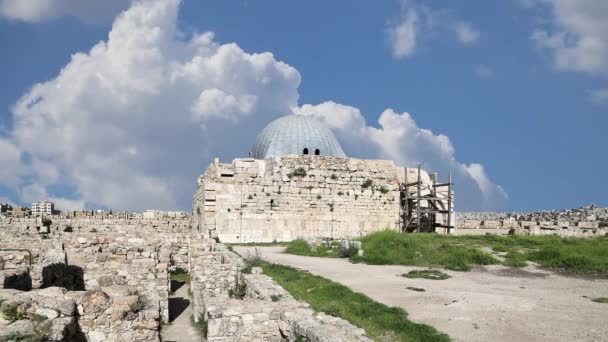 Ciudad Ammán Landmarks Viejo Romano Citadel Hill Contra Fondo Nubes — Vídeo de stock