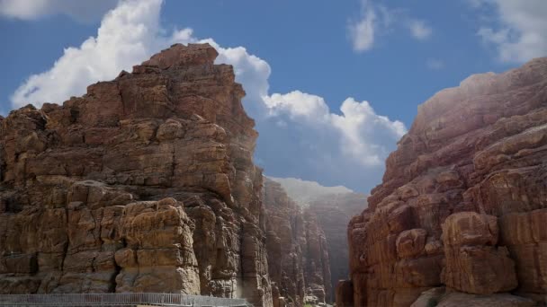 Felsen Wadi Mujib Vor Dem Hintergrund Sich Bewegender Wolken Nationalpark — Stockvideo