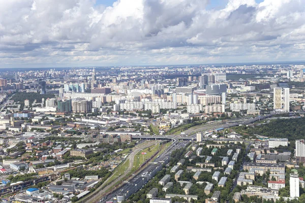 ロシア国際ビジネスセンター の展望デッキフェデレーションタワーからモスクワの中心部の空中ビュー — ストック写真