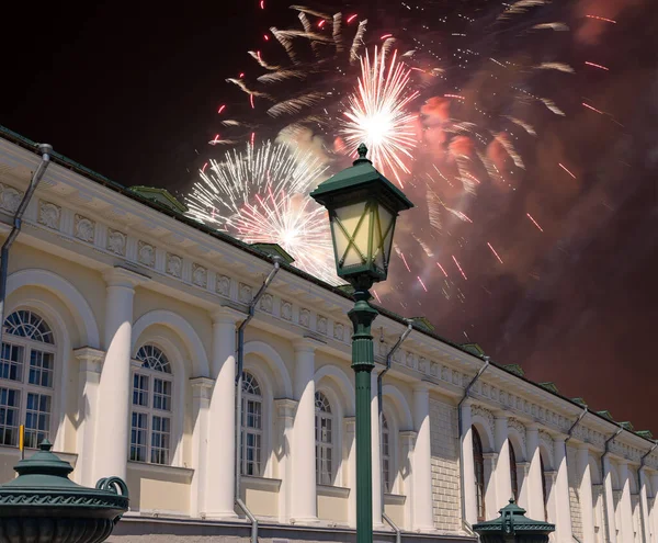 Tűzijáték Manege Kiállítótér Felett Manege Tér Kreml Közelében Moszkva Oroszország — Stock Fotó