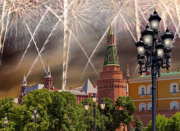 Fuochi Artificio Sul Cremlino Mosca Durante Giorno Della Vittoria Seconda — Foto Stock