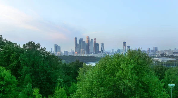 Vista Cidade Arranha Céus Moscovo Cidade Sparrow Hills Vorobyovy Gory — Fotografia de Stock