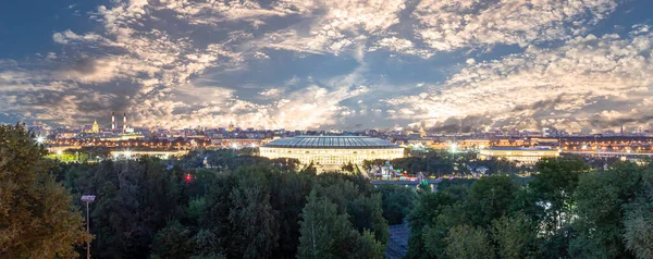 Widok Centralnej Moskwy Sparrow Hills Lub Vorobyovy Gory Platformy Obserwacyjnej — Zdjęcie stockowe