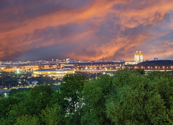 Pohled Centrální Moskvu Vrabčích Kopců Nebo Vorobyovy Krvavé Vyhlídkové Plošiny — Stock fotografie