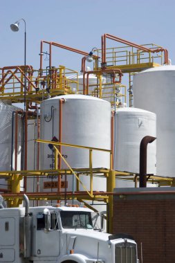 Kimya Sanayi, depolama tankı ve tanker kamyon sanayi tesisi