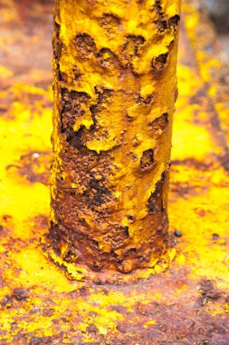 çok yaşlı ve aşınmış eski paslı metal plaka