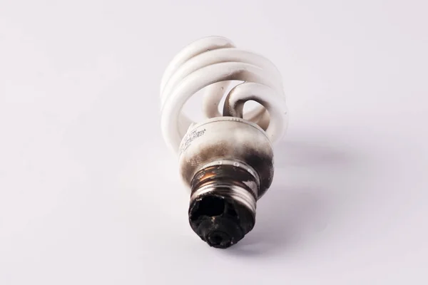 Лампочка Горела Белом — стоковое фото
