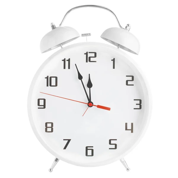 Relógio de alarme branco mostrando doze oclock isolado no fundo branco — Fotografia de Stock